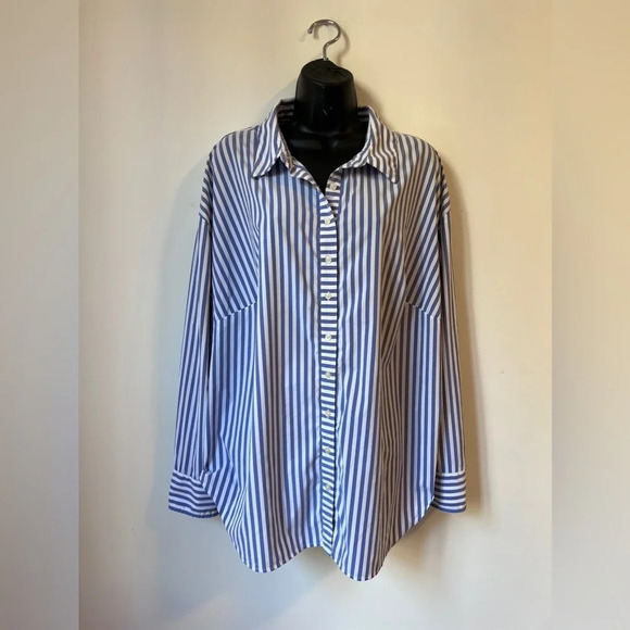 Vineyard Vines Women’s Performance striped button down oversized - Picture 3 of 6